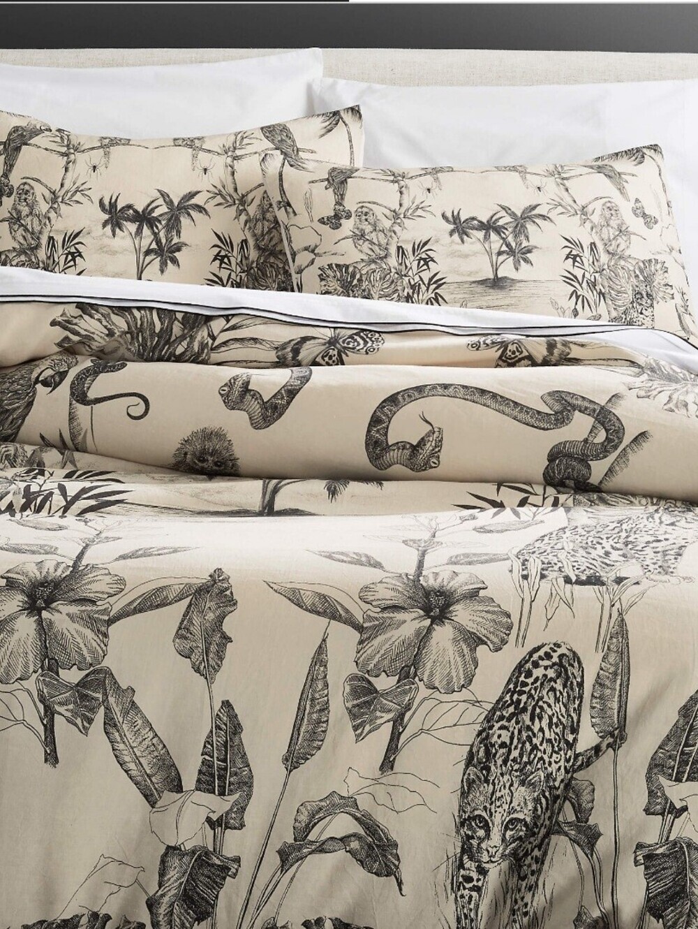 Exclusive Best seller
Midnight Jungle Linen King Duvet Cover,$329.00